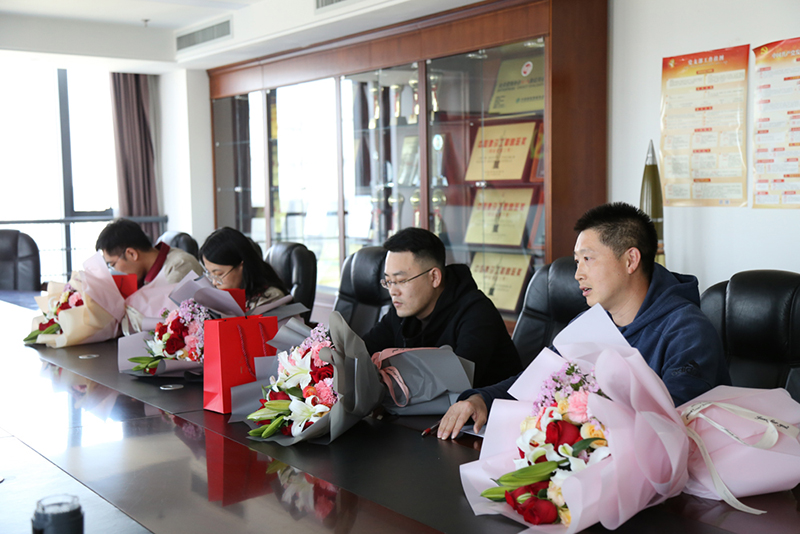 蓝月亮精选二四六资料